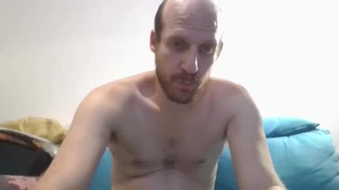 Snapshot of elmatirestrepo chatting on 03/28/26, 11:59 Mati Restrepo online show from 03/28/26, 11:59