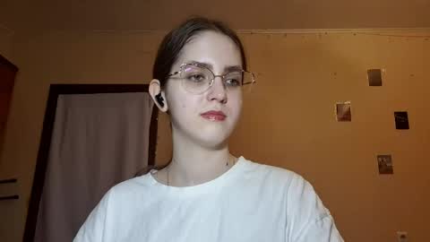 Kate online show from 04/26/26, 02:15
