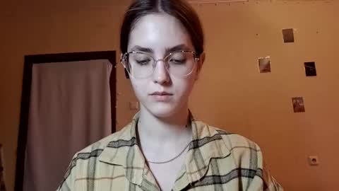 Kate online show from 05/11/26, 01:17