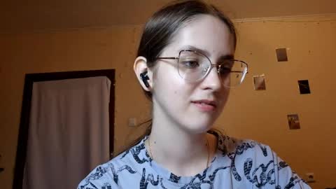 Kate online show from 05/22/26, 02:33