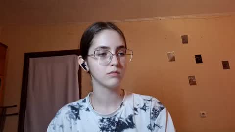 Kate online show from 06/15/26, 12:18
