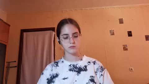 Kate online show from 06/25/26, 10:20