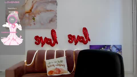 Snapshot of elmirapowers chatting on 02/21/25, 01:22 elmirapowers online show from 02/21/25, 01:22