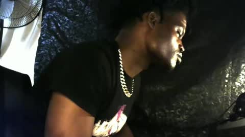 Snapshot of elniga21 chatting on 12/23/24, 04:22 EL NIIGGGAA 21 EL NIGGA 21 online show from 12/23/24, 04:22