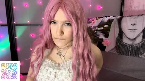 Pink online show from 05/08/26, 01:16