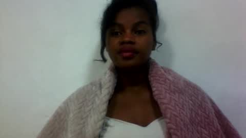 elodie228680 online show from 06/10/26, 06:40