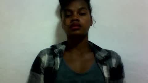 elodie228680 online show from 06/17/26, 04:15
