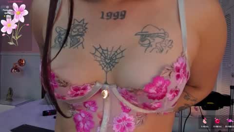 Elodie  online show from 09/21/25, 12:07