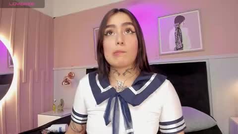 Elodie  online show from 10/10/25, 12:15