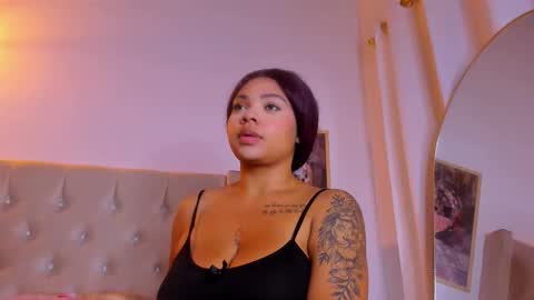 Maya online show from 10/07/25, 10:01