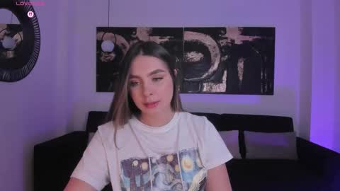 ELOISA OLIVERO online show from 11/11/25, 07:58