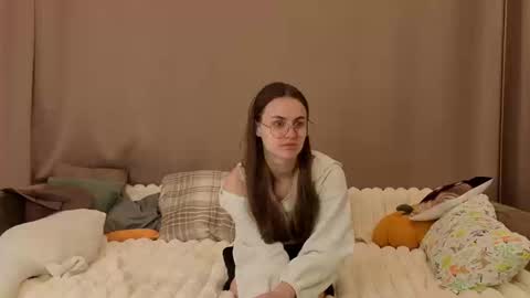 Snapshot of eloisaranft chatting on 03/14/26, 08:09 Eliza online show from 03/14/26, 08:09