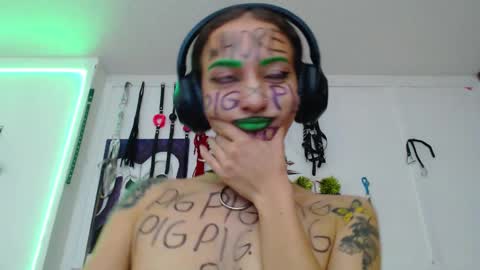 Chelsea  Please help me to reach 100 thumbs up online show from 02/06/25, 10:32