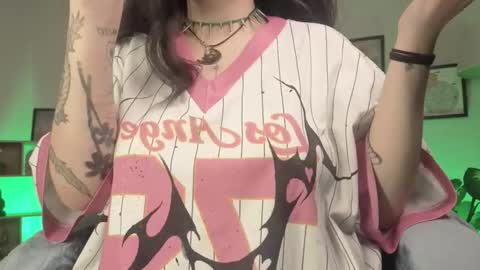 Eloise  . online show from 11/25/25, 04:45