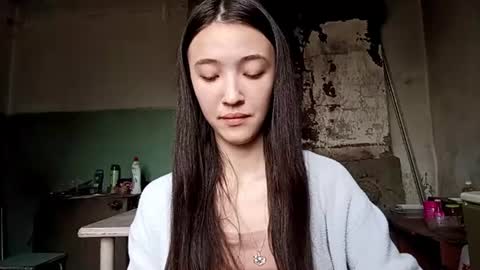Snapshot of elouisevallian chatting on 06/28/26, 01:55 Elara online show from 06/28/26, 01:55