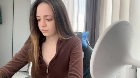 Milana online show from 04/19/26, 11:09