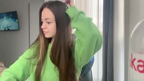 Milana online show from 04/21/26, 09:04