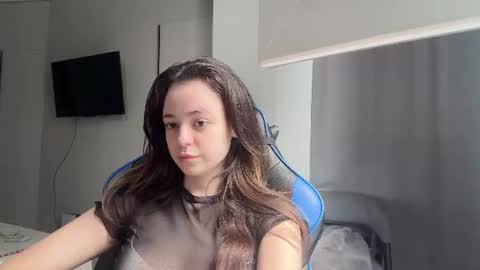 Snapshot of elowynx chatting on 07/14/26, 09:03 Milana online show from 07/14/26, 09:03