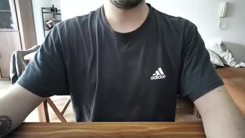 Snapshot of elriclust chatting on 03/03/26, 12:22 elriclust online show from 03/03/26, 12:22