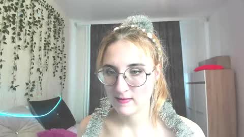 Snapshot of elsa_hot_here chatting on 01/23/25, 05:45 Elsa online show from 01/23/25, 05:45