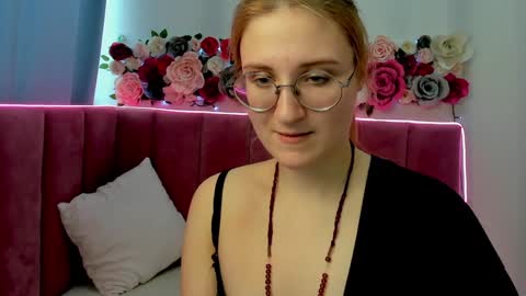 Snapshot of elsa_hot_here chatting on 01/31/25, 07:39 Elsa online show from 01/31/25, 07:39