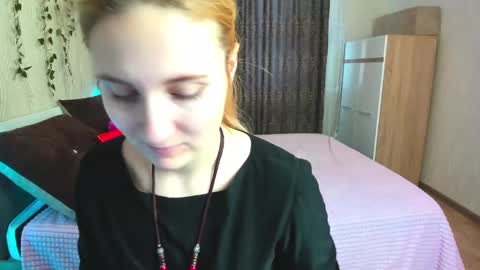 Snapshot of elsa_hot_here chatting on 02/17/25, 02:42 Elsa online show from 02/17/25, 02:42