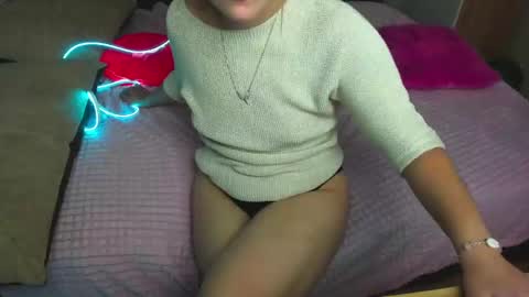 Snapshot of elsa_hot_here chatting on 02/18/25, 09:32 Elsa online show from 02/18/25, 09:32