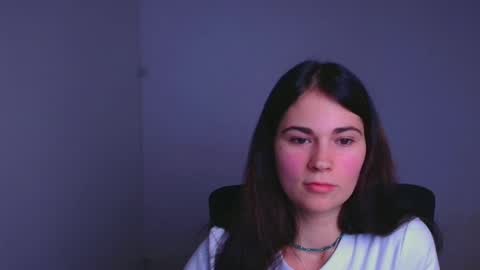 Snapshot of elsa_mur chatting on 12/17/24, 07:48 Elsa online show from 12/17/24, 07:48