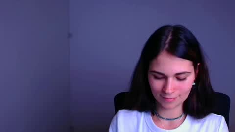 Snapshot of elsa_mur chatting on 12/17/24, 10:54 Elsa online show from 12/17/24, 10:54