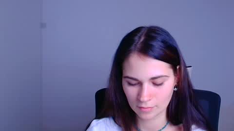 Snapshot of elsa_mur chatting on 12/20/24, 10:22 Elsa online show from 12/20/24, 10:22