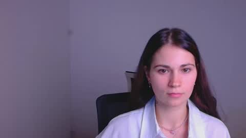 Snapshot of elsa_mur chatting on 12/28/24, 10:13 Elsa online show from 12/28/24, 10:13