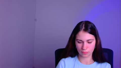 Snapshot of elsa_mur chatting on 01/19/25, 10:49 Elsa online show from 01/19/25, 10:49