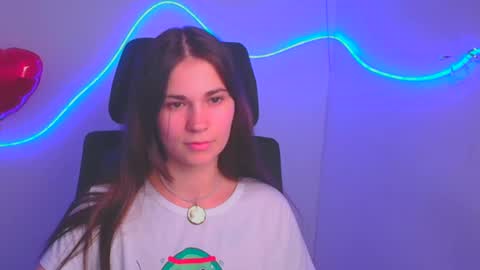 Snapshot of elsa_mur chatting on 02/23/25, 11:14 Elsa online show from 02/23/25, 11:14