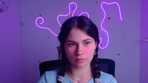 Snapshot of elsa_mur chatting on 03/04/25, 08:27 Elsa online show from 03/04/25, 08:27