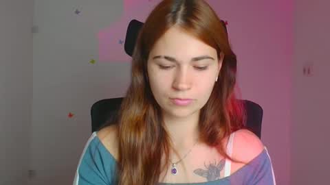 Snapshot of elsa_mur chatting on 09/26/25, 06:17 Elsa online show from 09/26/25, 06:17