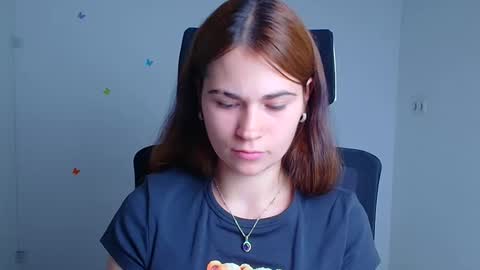 Snapshot of elsa_mur chatting on 10/07/25, 07:16 Elsa online show from 10/07/25, 07:16