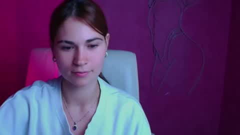 Snapshot of elsa_mur chatting on 10/09/25, 07:50 Elsa online show from 10/09/25, 07:50
