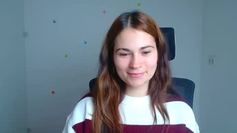 Snapshot of elsa_mur chatting on 10/17/25, 06:16 Elsa online show from 10/17/25, 06:16