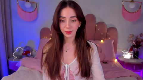 Snapshot of elsa_xo chatting on 01/16/25, 12:02 Michelle online show from 01/16/25, 12:02