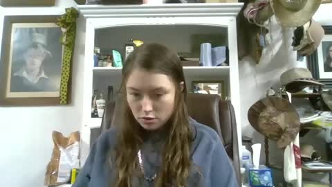 Elsie Rain online show from 09/18/25, 04:47