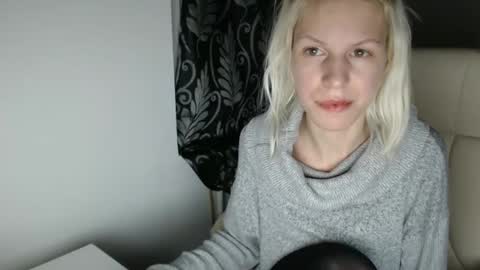 elssa_rush online show from 03/09/25, 12:21