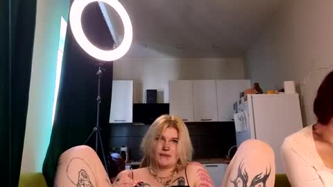 Snapshot of elvenmilk chatting on 06/06/26, 07:57 Ciri online show from 06/06/26, 07:57