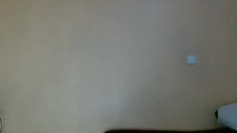 Snapshot of elvier_pretty chatting on 11/28/25, 07:22 flo online show from 11/28/25, 07:22