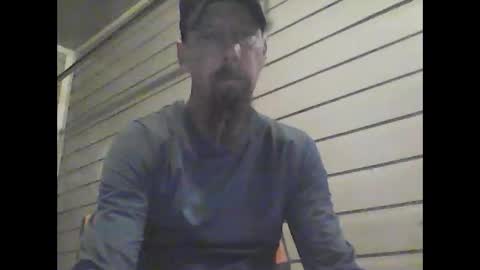 Snapshot of elwooood7 chatting on 12/20/24, 11:10 elwooood7 online show from 12/20/24, 11:10