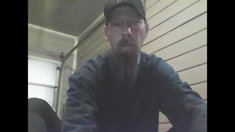 Snapshot of elwooood7 chatting on 12/21/24, 11:55 elwooood7 online show from 12/21/24, 11:55