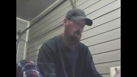 Snapshot of elwooood7 chatting on 12/25/24, 11:00 elwooood7 online show from 12/25/24, 11:00