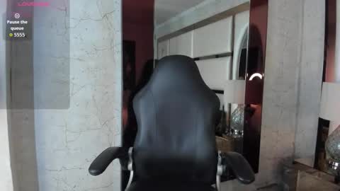 Snapshot of ely09_ chatting on 02/28/26, 02:40 --- Ely--- online show from 02/28/26, 02:40