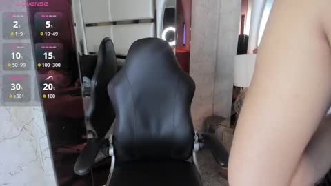 Snapshot of ely09_ chatting on 03/17/26, 02:20 --- Ely--- online show from 03/17/26, 02:20