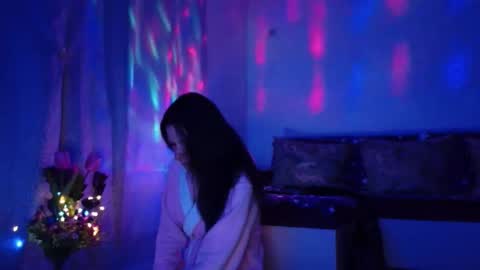 Elisa online show from 02/04/25, 09:31