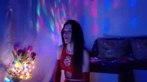 Elisa online show from 03/11/25, 09:48